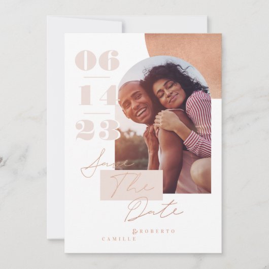 Foto van modern Geometrisch Vet Print Pink Couple Save The Date (Voorkant)