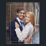 Foto van Modern Monogram Puzzel<br><div class="desc">Eenvoudig en chic monogram ontwerp. Heb je een aangepaste kleur nodig? Stuur ons een bericht naar heartlockedstudio@gmail.com en wij zullen u graag helpen!</div>