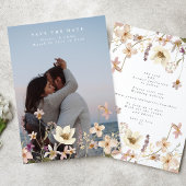 Foto van Modern Spring Elegant Wildflower Boho Save The Date