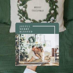 Foto van moderne familie   Joyful Merry Blessed   