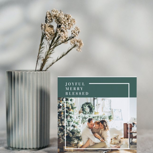 Foto van moderne familie | Joyful Merry Blessed |  (Creator heeft geüpload)