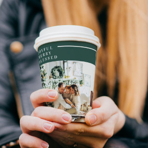 Foto van moderne familie   Joyful Merry Blessed    Papieren Bekers