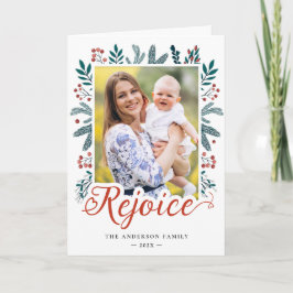 Foto van moderne Festive Rejoice Script Pine Berri Feestdagen Kaart