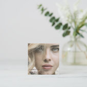 Foto van moderne, minimalistische Hair Makeup arti Vierkante Visitekaartje (Staand voorkant)