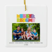 Foto van moderne sieraden en heldere regenboogkleu keramisch ornament (Voorkant)