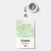 Foto van mooie madeliefjes in een veld badge (Voorzijde met uittrekbare clip)