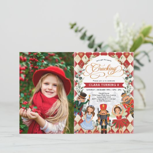 Foto van Nutkraker Birthday Cracking Holiday Kaart (Staand voorkant)
