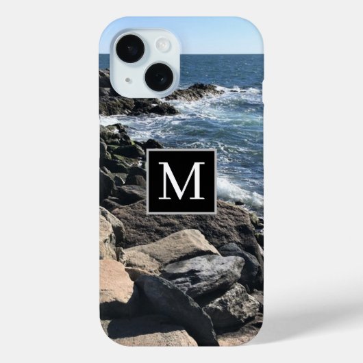 Foto van Ocean Waves and Rocks Initiaal Black Case-Mate iPhone Case (Achterkant)