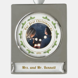 Foto van ons eerste kerstscript verzilverd banner ornament