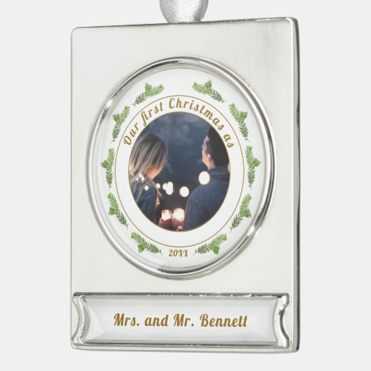 Foto van ons eerste kerstscript verzilverd banner ornament (Links)