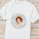 Foto van onze Afstuderen 20XX Moderne Afstuderen f T-shirt<br><div class="desc">Dit eenvoudige en klassieke ontwerp is samengesteld uit serif typografie en voegt een douanefoto toe.</div>