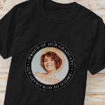 Foto van onze Afstuderen 20XX Moderne Afstuderen f T-shirt<br><div class="desc">Dit eenvoudige en klassieke ontwerp is samengesteld uit serif typografie en voegt een douanefoto toe.</div>