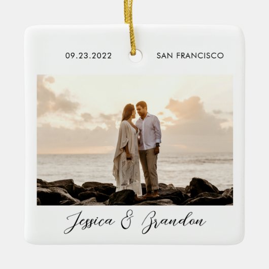 Foto van Passen getrouwd van moderne bruiloft Keramisch Ornament (Voorkant)