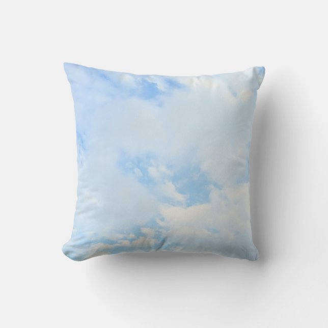 Foto van Peaceful Light Blue Sky Simple Kussen (Voorkant)