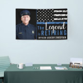 Foto van politie-aflossing op blauwe lijn spandoek (Beurs)