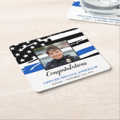 Foto van politie-oproeppartij met blauwe lijn kartonnen onderzetters (Schuin)