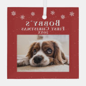 Foto van Puppy's eerste kerstfeest Red Snowflakes Glas Ornament (Achterkant)
