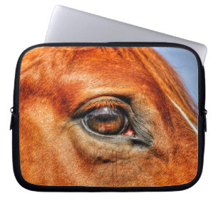 Foto van Red Dun Horse's Eye Animal lover Laptop Sleeve