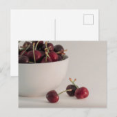 Foto van Red Fresh Cherries Bowl in gedempte tonen Briefkaart (Voorkant / Achterkant)