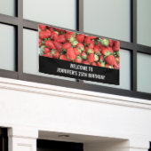 Foto van Red Juicy Strawberries Birthday Banner (Buitenkant Gebouw)