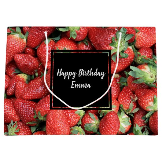 Foto van Red Juicy Strawberries Birthday Groot Cadeauzakje (Voorkant)