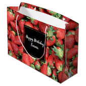 Foto van Red Juicy Strawberries Birthday Groot Cadeauzakje (Achterkant Gekanteld)