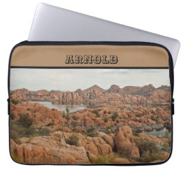 Foto van Red Rocks Surround Lake Prescott Arizona Laptop Sleeve