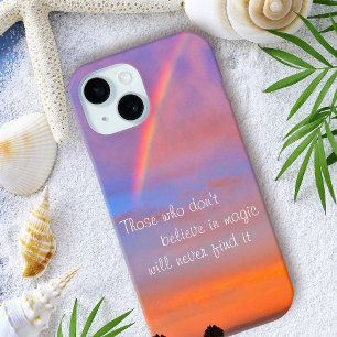 Foto van regenboog zonsondergang Geloof in magie c iPhone 15 Case