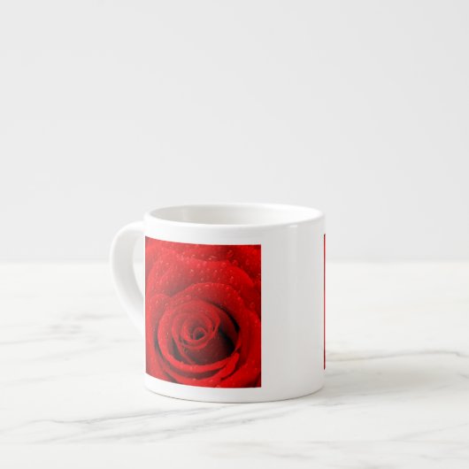 Foto van rode roos achtergrond espresso kop (Links)