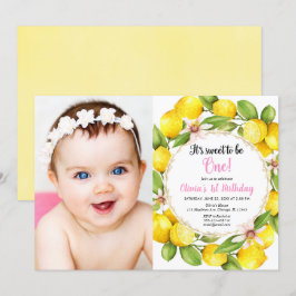 Foto van roze en gele citroen op de eerste verjaar kaart