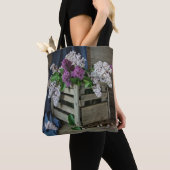 Foto van Rustic Paars en White Lilacs Tote Bag (Dichtbij)