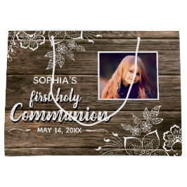 Foto van Rustic Wood Lace First Groot Cadeauzakje