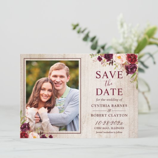 Foto van Rustisch Land Wood Burgundy Red Floral Save The Date (Staand voorkant)