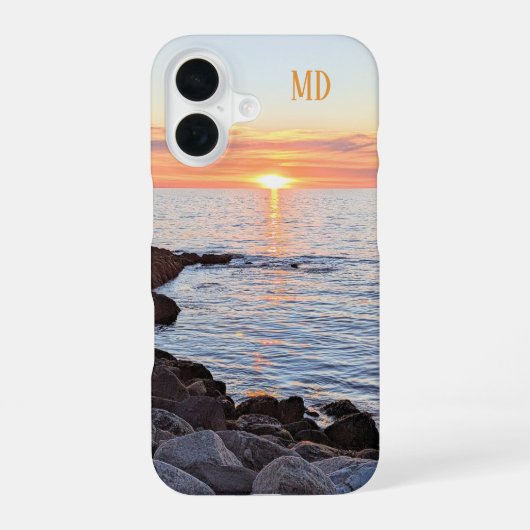 Foto van Sunset Monogram iPhone 16 Hoesje (Achterkant)
