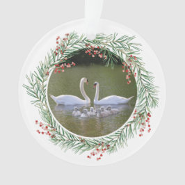 Foto van Swan met holly berry lijst Ornament