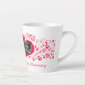 Foto van twee harten op huwelijksfeestdag latte mok (Rechts)