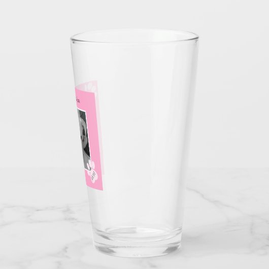Foto van unieke witte dog monogram roze poten glas (Links)