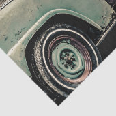 Foto van verlaten oude auto tissuepapier (Detail)