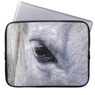 Foto van White Mare Horse's Eye Animal-lover Laptop Sleeve