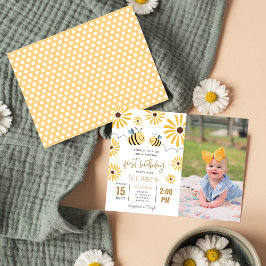 Foto van Yellow Bee Sunflower Virtual First Birthd Uitnodiging Briefkaart