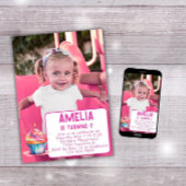 Foto Verjaardag Uitnodigen Meisje Roze Cupcake Uit Kaart