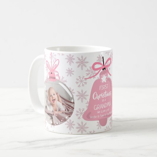 Foto voor eerste kerstmis: oma bell roze snowflake koffiemok (Voorkant links)