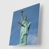 Foto vrijheidsbeeld vierkante klok (Hoek)