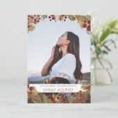 Foto: Vrouw Graduation Party Kaart (Staand voorkant)