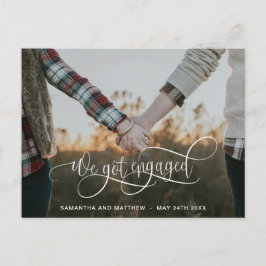 Foto, We Zijn Verliefd Witte Calligrafie Verloving Aankondigingskaart