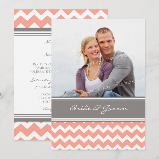 Foto Weddenschap Invitaties Gray Coral Chevron Kaart (Voorkant / Achterkant)