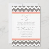 Foto Weddenschap Invitaties Gray Coral Chevron Kaart (Achterkant)