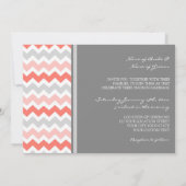 Foto Weddenschap Invitaties Gray Coral Chevron Kaart (Achterkant)