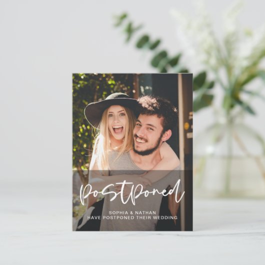 Foto Wedding Postponement Wijziging datum Briefkaart (Staand voorkant)