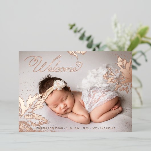 Foto Welkom Baby Roos Gold Foil Leaves Birth Folie Uitnodiging (Staand Voorkant)